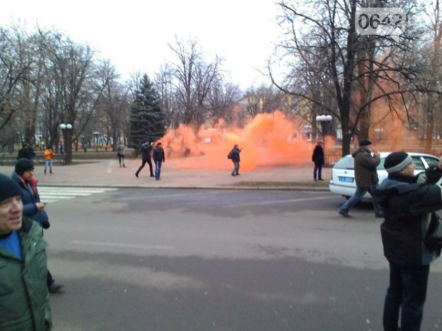 Луганск. Политические итоги года: от антифашизма к Евромайдану, фото-6 Луганск. Политические итоги года: от антифашизма к Евромайдану, фото-6