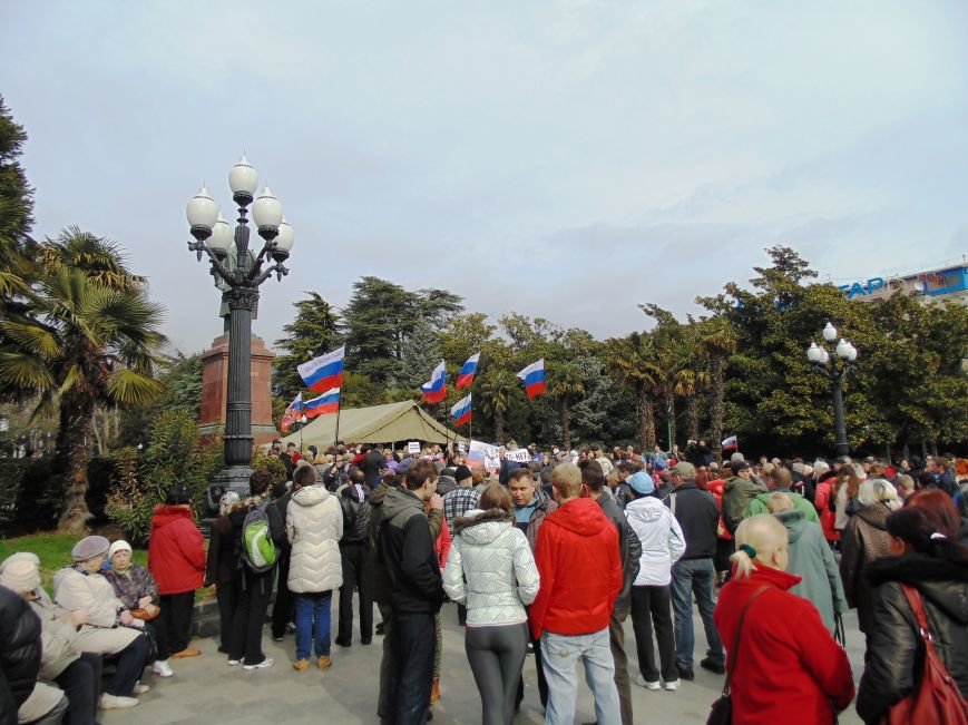 В день официального прошения Путина о вводе войск в АРК в Ялте провели пророссийский митинг (ФОТОРЕПОРТАЖ), фото-21