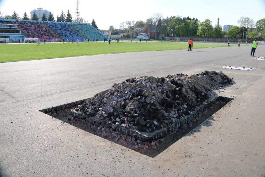 стадион (1) стадион (1)