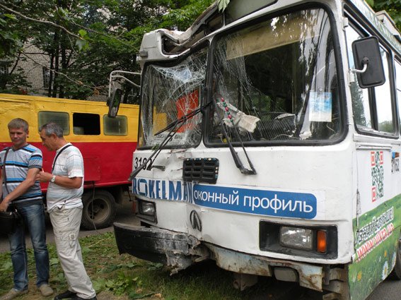 Миколаїв_УДАІ_ДТП_13-06-14_2 Миколаїв_УДАІ_ДТП_13-06-14_2
