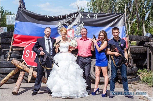 Свадьба во время войны (фото) - фото 1 Свадьба во время войны (фото) - фото 1