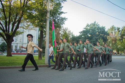 парад12 парад12