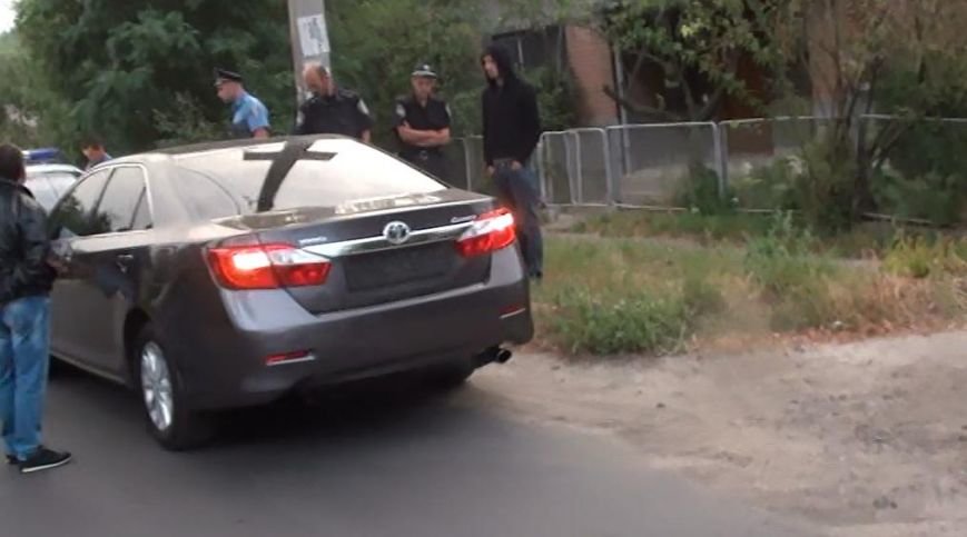 Автомобіль без номерів Автомобіль без номерів