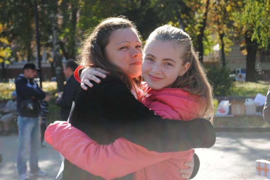 ви нам посмішку - ми вам обійми ви нам посмішку - ми вам обійми