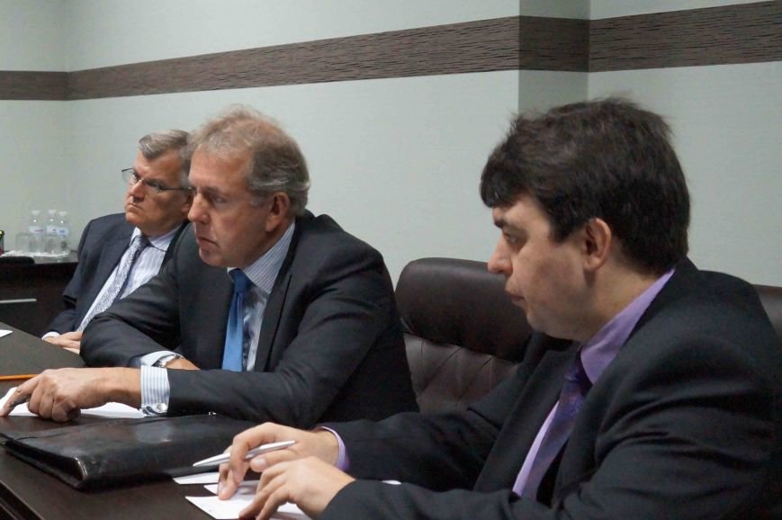 07 10 2014 Вилкул общение с британцами - 2 07 10 2014 Вилкул общение с британцами - 2