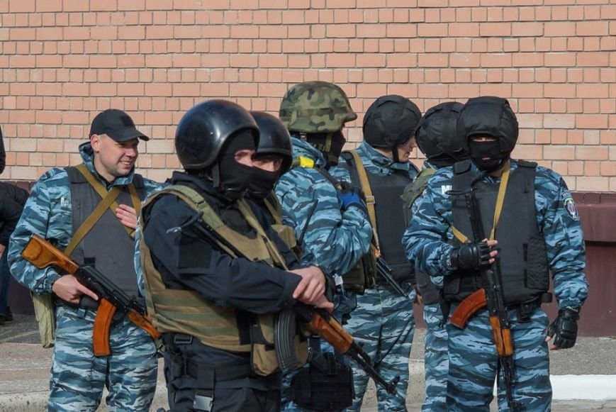 универ универ