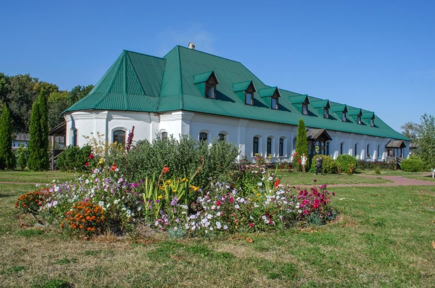 Келії_монастиря._Новгород-Сіверський Келії_монастиря._Новгород-Сіверський