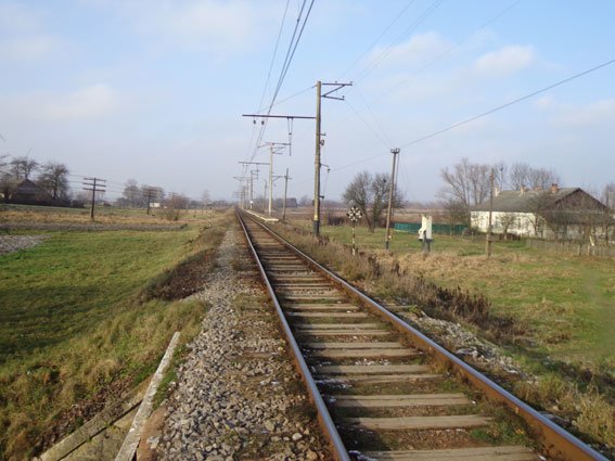 На Львівщині матір і донька потрапили під потяг (ФОТО) (фото) - фото 3 На Львівщині матір і донька потрапили під потяг (ФОТО) (фото) - фото 3