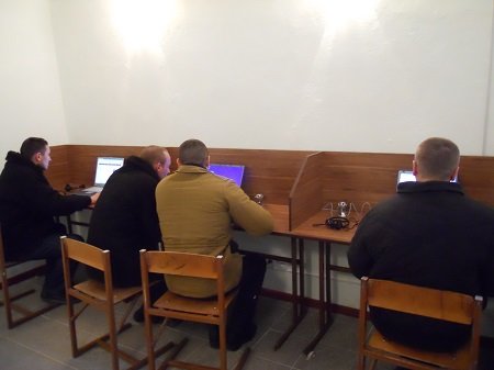 Буковинські засуджені отримали відкритий доступ до інтернету (фото) - фото 1 Буковинські засуджені отримали відкритий доступ до інтернету (фото) - фото 1