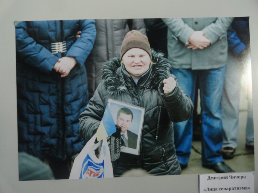 Губернатор Александр Кихтенко рассказал о светлом будущем Мариуполя на выставке фотографа Дмитрия Чечеры (ФОТО+ВИДЕО) (фото) - фото 1 Губернатор Александр Кихтенко рассказал о светлом будущем Мариуполя на выставке фотографа Дмитрия Чечеры (ФОТО+ВИДЕО) (фото) - фото 1