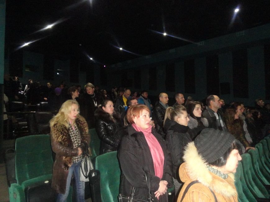 В Мариуполе прошла презентация фильма «Поводырь», выдвинутого на Оскар (ФОТО+ВИДЕО) (фото) - фото 1 В Мариуполе прошла презентация фильма «Поводырь», выдвинутого на Оскар (ФОТО+ВИДЕО) (фото) - фото 1