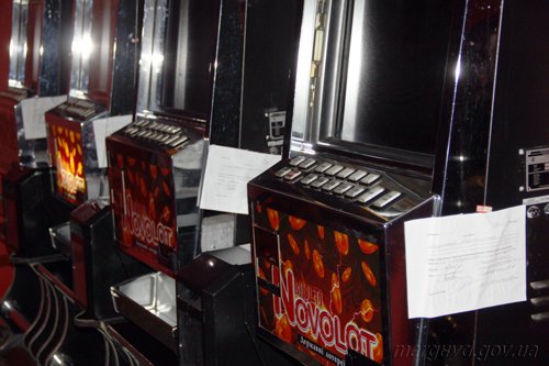 02_12_2014_Mariupol_Izjatie igrovyh avtomatov na Levoerezhe_3 02_12_2014_Mariupol_Izjatie igrovyh avtomatov na Levoerezhe_3