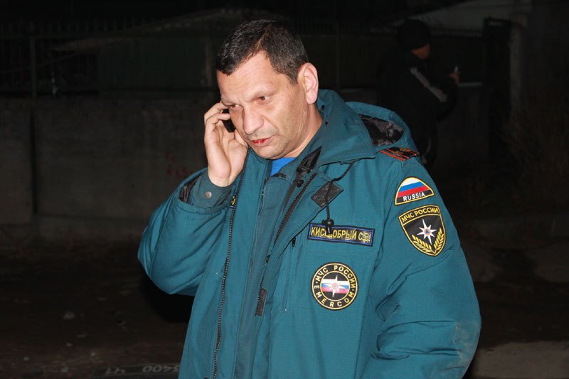 В Симферополе пьяный сотрудник МЧС сбил электроопору, обесточив микрорайон (ФОТО) (фото) - фото 5 В Симферополе пьяный сотрудник МЧС сбил электроопору, обесточив микрорайон (ФОТО) (фото) - фото 5