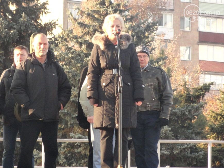 Губернатор поздравил мариупольских волонтеров с праздником (фото) - фото 1 Губернатор поздравил мариупольских волонтеров с праздником (фото) - фото 1