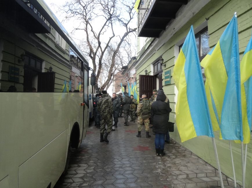 Мариуполь поздравил своих защитников в день ВСУ(ФОТОРЕПОРТАЖ) (фото) - фото 1 Мариуполь поздравил своих защитников в день ВСУ(ФОТОРЕПОРТАЖ) (фото) - фото 1