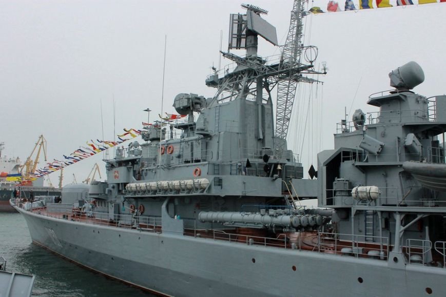 Почувствовать себя морским волком: одесситам устроили экскурсию на военных кораблях (фото) - фото 1 Почувствовать себя морским волком: одесситам устроили экскурсию на военных кораблях (фото) - фото 1