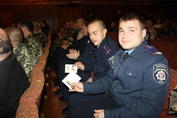 В Кременчуге «За верность народу Украины» были награждены военные, правоохранители и волонтёры (ФОТО) (фото) - фото 1 В Кременчуге «За верность народу Украины» были награждены военные, правоохранители и волонтёры (ФОТО) (фото) - фото 1