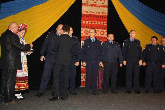 В Кременчуге «За верность народу Украины» были награждены военные, правоохранители и волонтёры (ФОТО) (фото) - фото 1 В Кременчуге «За верность народу Украины» были награждены военные, правоохранители и волонтёры (ФОТО) (фото) - фото 1