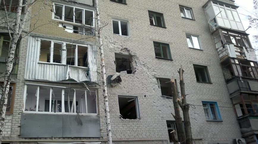 За сутки в Авдеевке 2 человека убиты, 13 получили ранения (фото) - фото 1