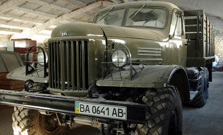 Кировоградец подарил военным грузовик (фото) - фото 1 Кировоградец подарил военным грузовик (фото) - фото 1