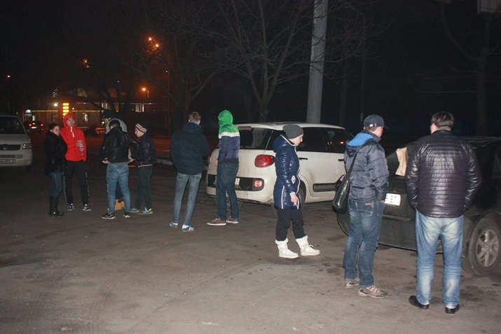 В Одессе из-за отключений света перекрывали дорогу и пикетировали центральный РЭС (ФОТО) (фото) - фото 1 В Одессе из-за отключений света перекрывали дорогу и пикетировали центральный РЭС (ФОТО) (фото) - фото 1