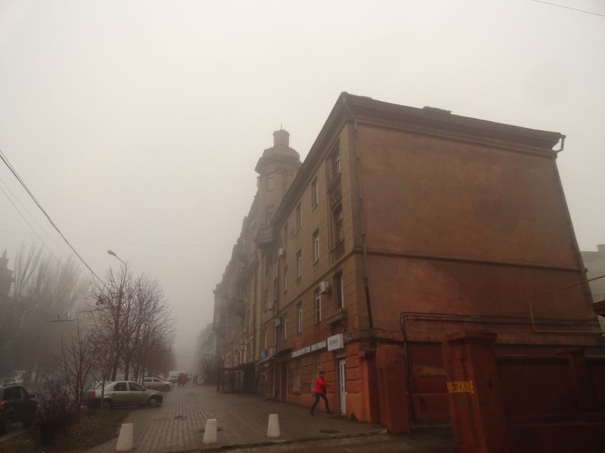 В Мариуполе объявлено штормовое предупреждение (ФОТОФАКТ) (фото) - фото 1 В Мариуполе объявлено штормовое предупреждение (ФОТОФАКТ) (фото) - фото 1