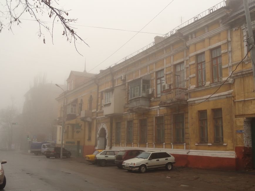 В Мариуполе объявлено штормовое предупреждение (ФОТОФАКТ) (фото) - фото 1 В Мариуполе объявлено штормовое предупреждение (ФОТОФАКТ) (фото) - фото 1