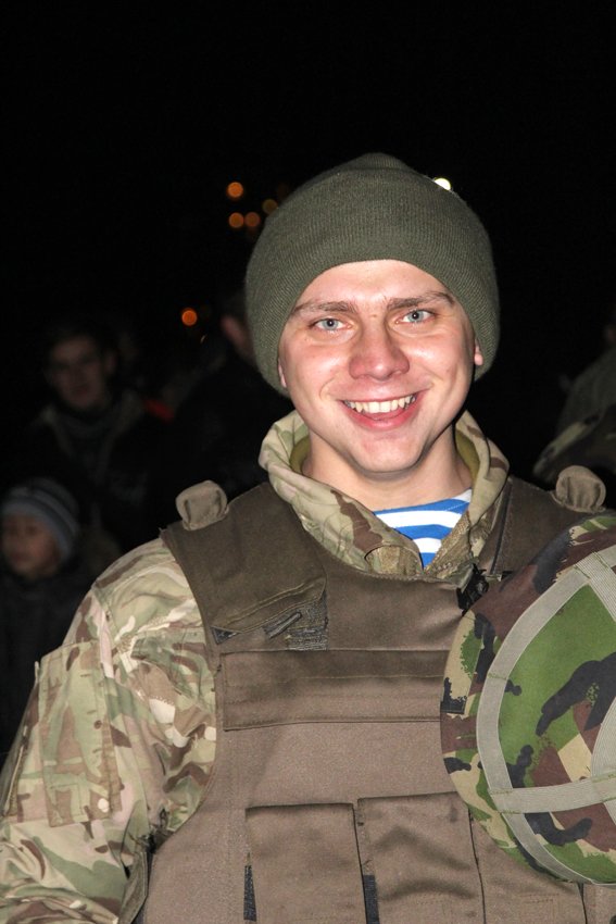 У Львові зустріли 300 десантників, які повернулись додому (ФОТОРЕПОРТАЖ) (фото) - фото 5 У Львові зустріли 300 десантників, які повернулись додому (ФОТОРЕПОРТАЖ) (фото) - фото 5