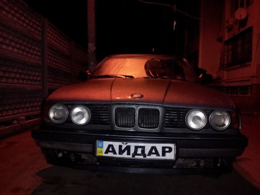 В Одессе обстреляли автобус спецбатальона (ФОТО) (фото) - фото 1 В Одессе обстреляли автобус спецбатальона (ФОТО) (фото) - фото 1