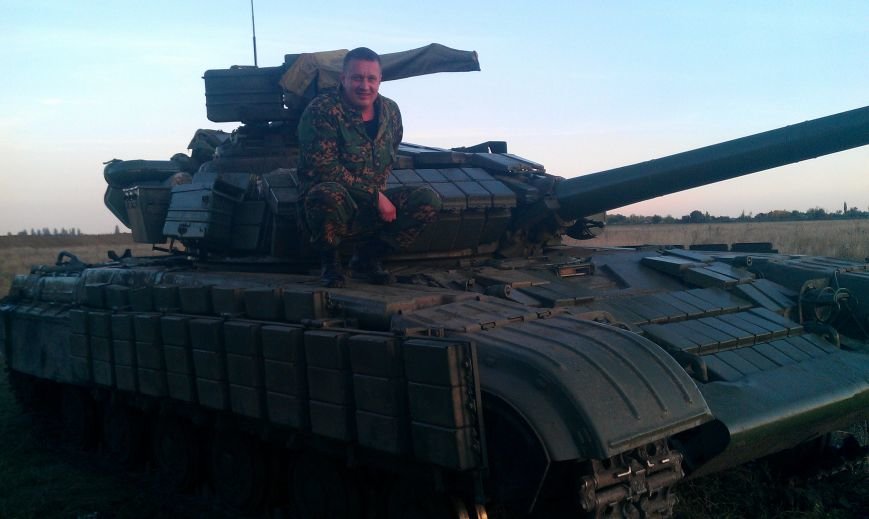Интервью с кировоградским солдатом: украинские военные на передовой держат оборону и кормят местных пенсионеров (фото) - фото 1 Интервью с кировоградским солдатом: украинские военные на передовой держат оборону и кормят местных пенсионеров (фото) - фото 1
