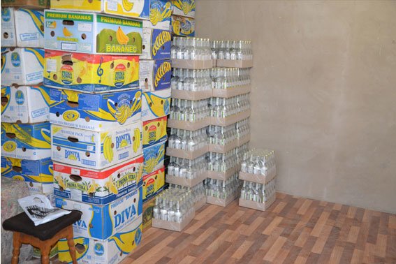 Випивайте обережно: на Львівщині накрили підпільні цехи, які виготовляли горілку у промислових масштабах (ФОТОРЕПОРТАЖ) (фото) - фото 3 Випивайте обережно: на Львівщині накрили підпільні цехи, які виготовляли горілку у промислових масштабах (ФОТОРЕПОРТАЖ) (фото) - фото 3