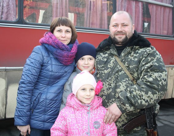 Из зоны АТО в Кременчуг вернулись милиционеры (фото) - фото 1 Из зоны АТО в Кременчуг вернулись милиционеры (фото) - фото 1