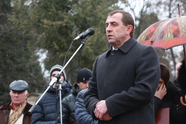 Сотні львів'ян провели в останню путь жінку-символ української честі (ФОТОРЕПОРТАЖ) (фото) - фото 4 Сотні львів'ян провели в останню путь жінку-символ української честі (ФОТОРЕПОРТАЖ) (фото) - фото 4