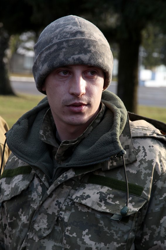 У Львові Героїв АТО зустріли вдома зі сльозами та хвилиною мовчання за побратимами, які вже не повернуться (ФОТОРЕПОТАЖ) (фото) - фото 2 У Львові Героїв АТО зустріли вдома зі сльозами та хвилиною мовчання за побратимами, які вже не повернуться (ФОТОРЕПОТАЖ) (фото) - фото 2