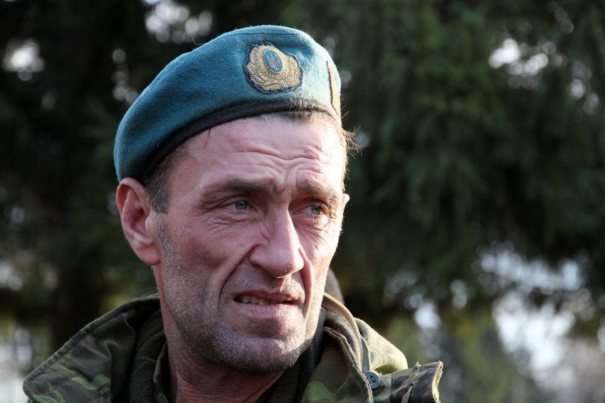 У Львові Героїв АТО зустріли вдома зі сльозами та хвилиною мовчання за побратимами, які вже не повернуться (ФОТОРЕПОТАЖ) (фото) - фото 3 У Львові Героїв АТО зустріли вдома зі сльозами та хвилиною мовчання за побратимами, які вже не повернуться (ФОТОРЕПОТАЖ) (фото) - фото 3