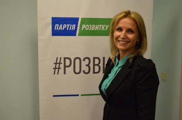 Соратница Скорика на полтора часа остановила трамвайное движение в Одессе (ФОТО) (фото) - фото 1 Соратница Скорика на полтора часа остановила трамвайное движение в Одессе (ФОТО) (фото) - фото 1