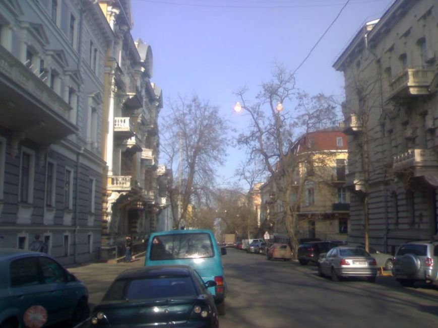 В Одессе экономию электричества превратили в фарс (ФОТО) (фото) - фото 1 В Одессе экономию электричества превратили в фарс (ФОТО) (фото) - фото 1