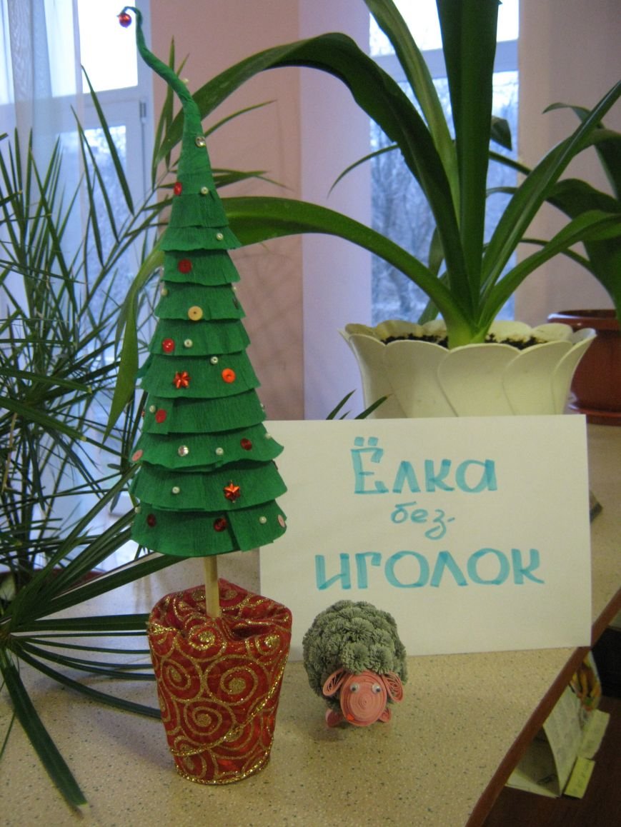 Ёлка из гофрабумаги. Подлужная Оксана Ёлка из гофрабумаги. Подлужная Оксана