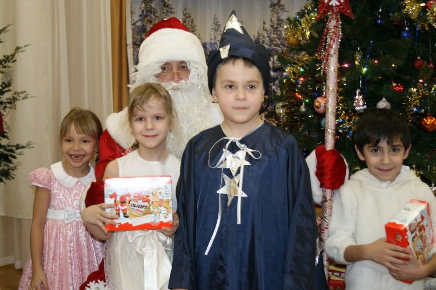 Новогодний утреник в белочке 075 Новогодний утреник в белочке 075