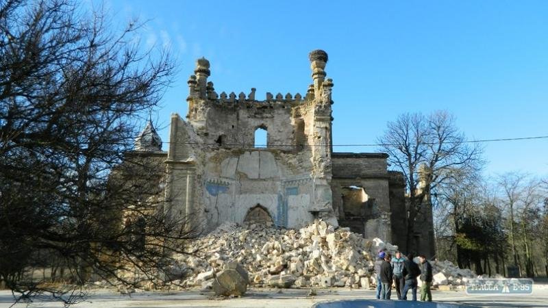 Под Одессой обрушился дворец - легендарный замок Курисов (ФОТО) (фото) - фото 1 Под Одессой обрушился дворец - легендарный замок Курисов (ФОТО) (фото) - фото 1