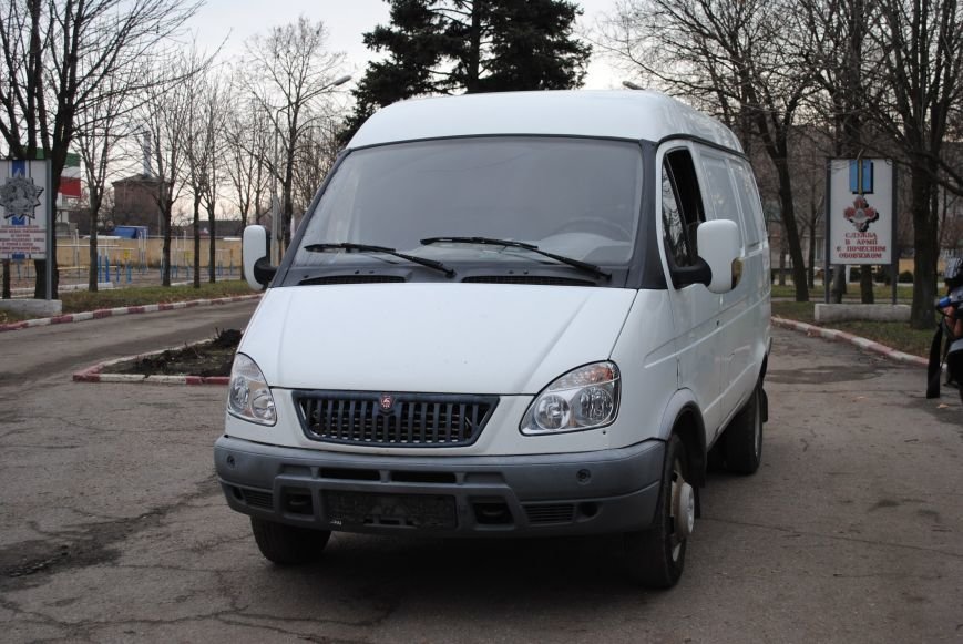 В Запорожье «Сестры победы» подарили бойцам АТО микроавтобус и грузовик (ФОТО) (фото) - фото 1