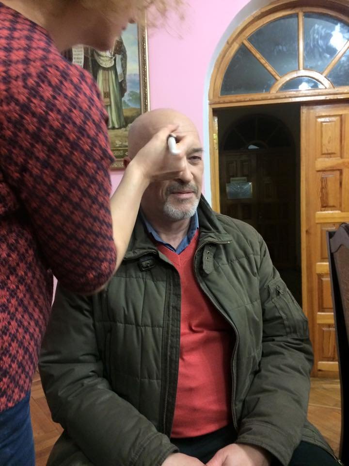 Порошенко записал новогоднее поздравление с киборгами и одесскими волонтерами (ФОТО) (фото) - фото 1 Порошенко записал новогоднее поздравление с киборгами и одесскими волонтерами (ФОТО) (фото) - фото 1