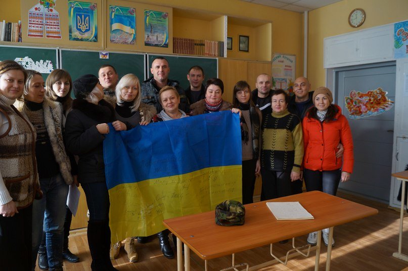 Бойцы Нацгвардии поздравили маленьких волонтеров с Рождеством (ФОТО) (фото) - фото 2 Бойцы Нацгвардии поздравили маленьких волонтеров с Рождеством (ФОТО) (фото) - фото 2