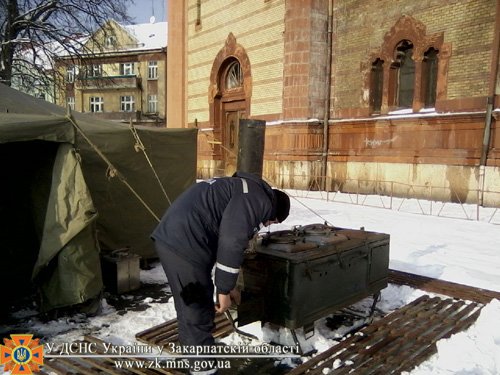 На Закарпатті працюють 36 пунктів обігріву для населення (ФОТО, АДРЕСИ) (фото) - фото 2 На Закарпатті працюють 36 пунктів обігріву для населення (ФОТО, АДРЕСИ) (фото) - фото 2