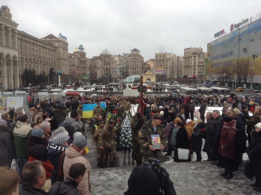 В Киеве простились с погибшим бойцом «Айдара» Скифом (ФОТО, ВИДЕО) (фото) - фото 1 В Киеве простились с погибшим бойцом «Айдара» Скифом (ФОТО, ВИДЕО) (фото) - фото 1