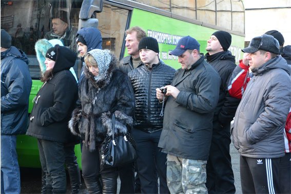 Замінити своїх колег на фронті вирушили ще 63 бійця зі Львова (ФОТО) (фото) - фото 9 Замінити своїх колег на фронті вирушили ще 63 бійця зі Львова (ФОТО) (фото) - фото 9