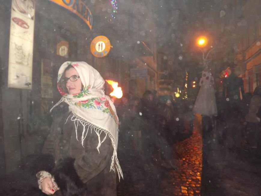 Карнавальною ходою центральними вулицями Тернополя водять “Маланку” (ФОТОРЕПОРТАЖ, ВІДЕО) (фото) - фото 3 Карнавальною ходою центральними вулицями Тернополя водять “Маланку” (ФОТОРЕПОРТАЖ, ВІДЕО) (фото) - фото 3