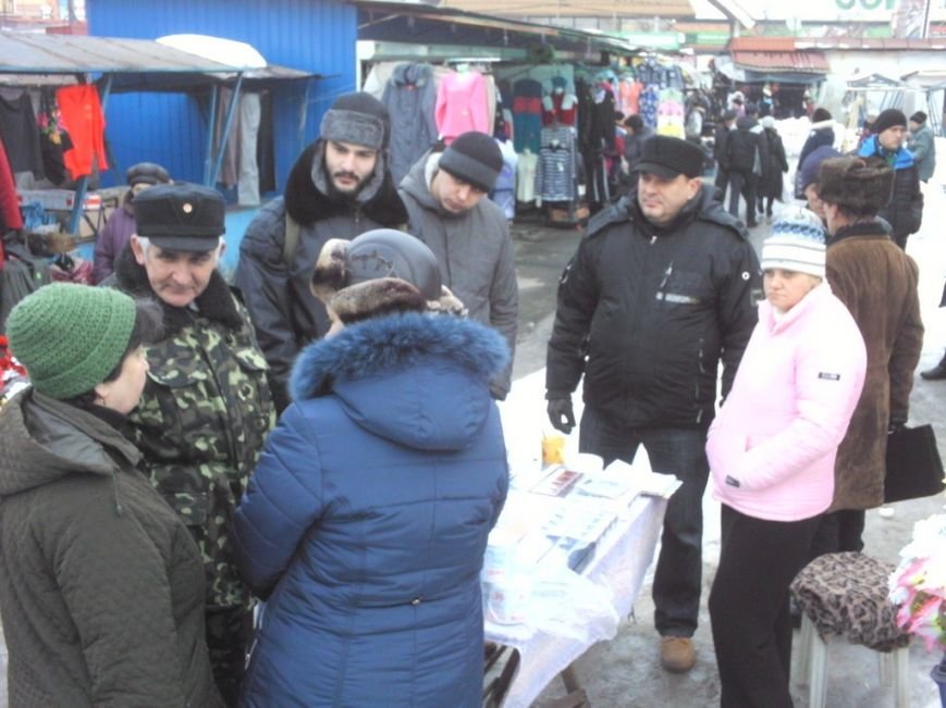 В Кривом Роге контрабандные сигареты продают несовершеннолетним (ФОТО, ВИДЕО) (фото) - фото 1 В Кривом Роге контрабандные сигареты продают несовершеннолетним (ФОТО, ВИДЕО) (фото) - фото 1