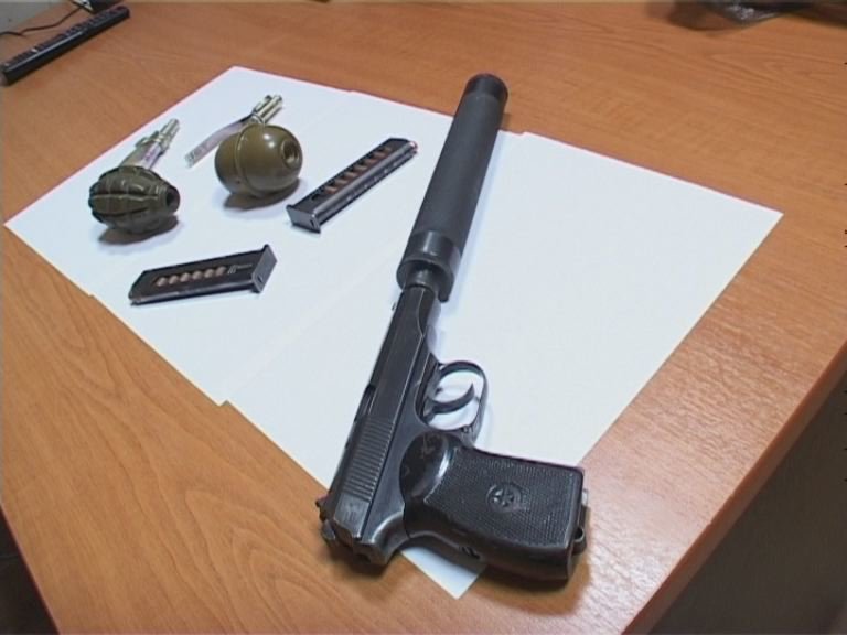 СБУ задержала боевика «ДНР» по кличке «Цербер», на руках которого кровь мирных граждан (ФОТО) (фото) - фото 1 СБУ задержала боевика «ДНР» по кличке «Цербер», на руках которого кровь мирных граждан (ФОТО) (фото) - фото 1