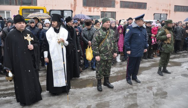 Зведений загін тернопільських міліціонерів протягом місяця патрулюватиме в зоні АТО (ФОТО) (фото) - фото 2 Зведений загін тернопільських міліціонерів протягом місяця патрулюватиме в зоні АТО (ФОТО) (фото) - фото 2